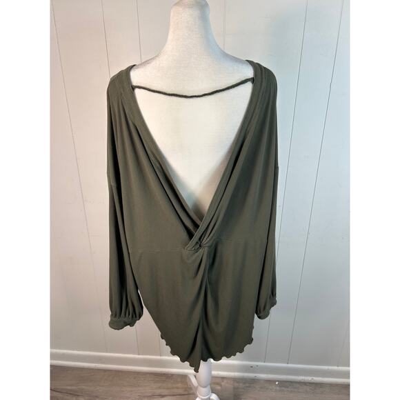 Free People Shimmy Shake Long Sleeve Top in Olive Green. Size M - Picture 5 of 7